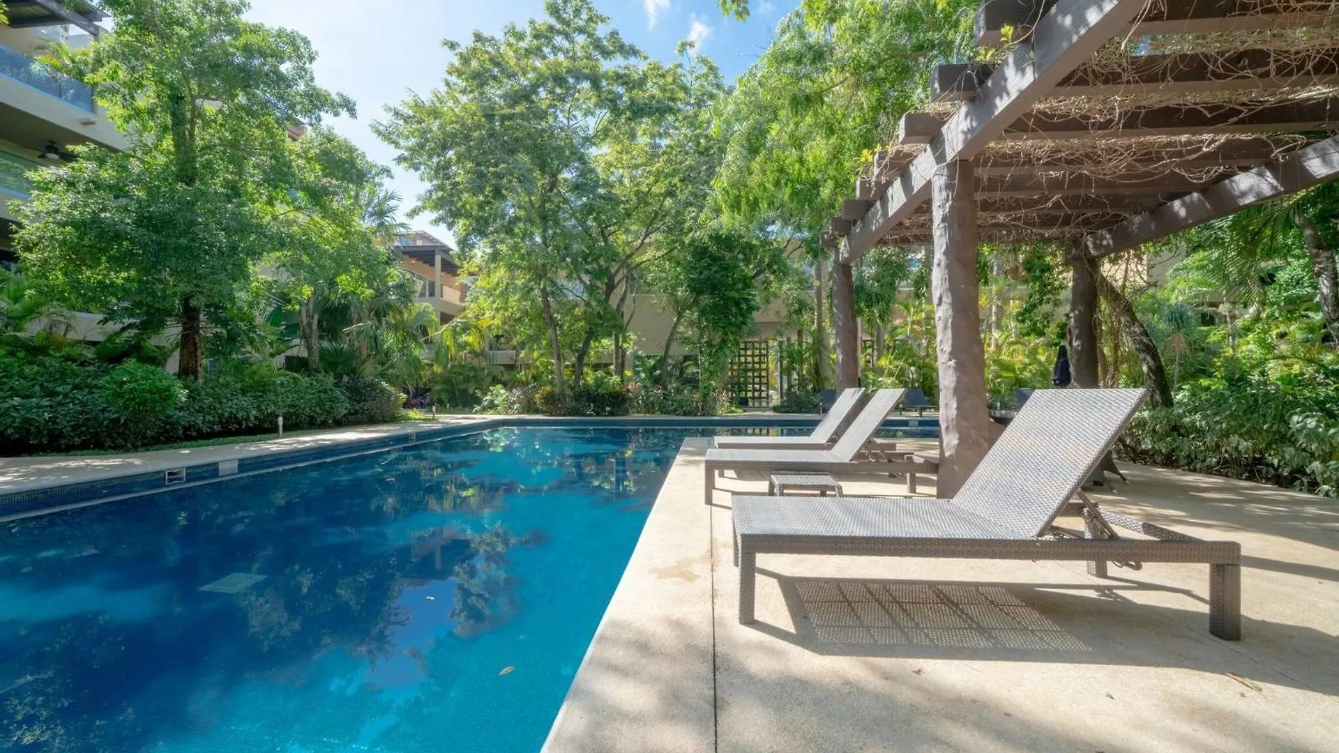 2 Bedroom Condo With 4 Pools & Gym - Vaiven 124 - Playacar プレヤデルカーメン メキシコ