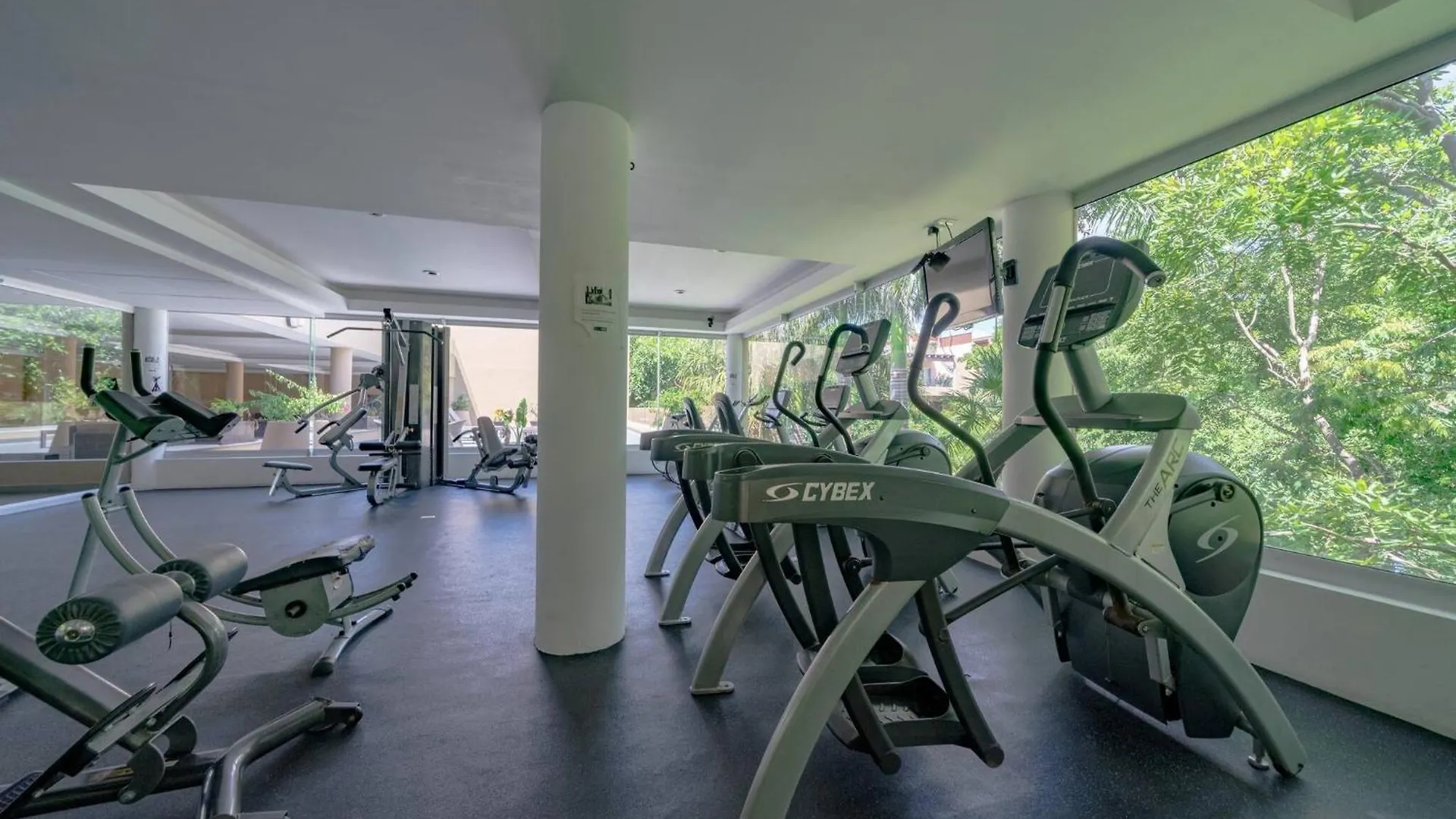 2 Bedroom Condo With 4 Pools & Gym - Vaiven 124 - Playacar プレヤデルカーメン アパート