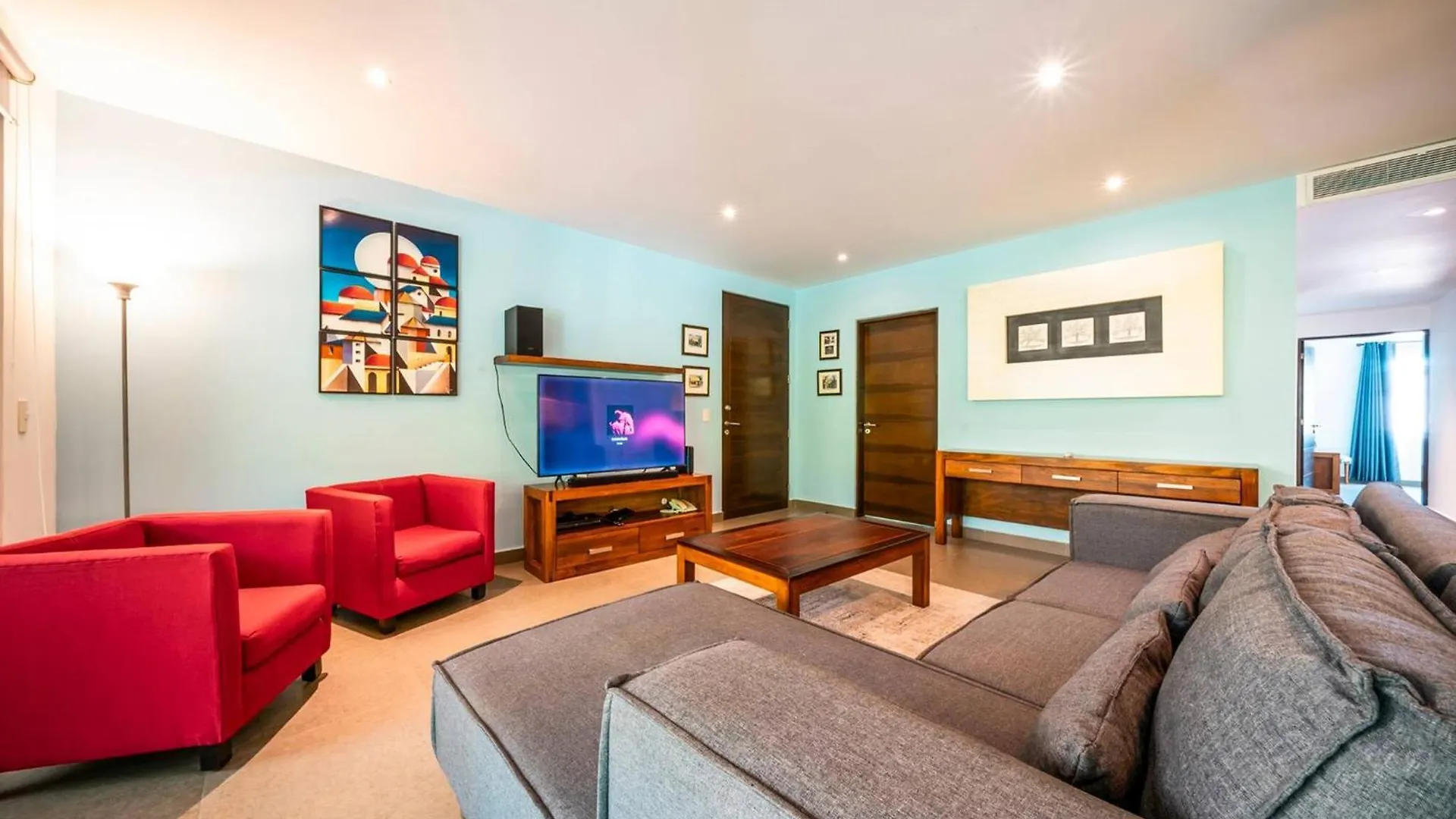 2 Bedroom Condo With 4 Pools & Gym - Vaiven 124 - Playacar Playa del Carmen 0*,  Mexiko